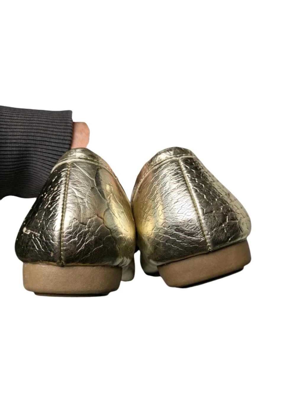 Avon Cushion Walk Gold Loafers Slip On Shoes 9